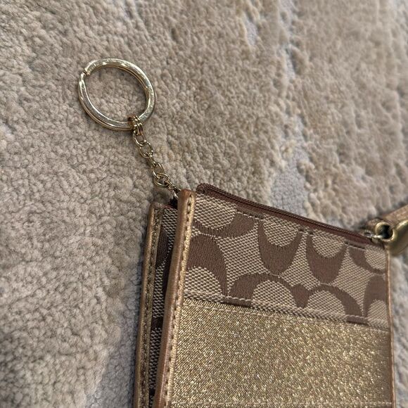 COACH gold stile Signature Coin Purse in like new condition - Picture 4 of 9